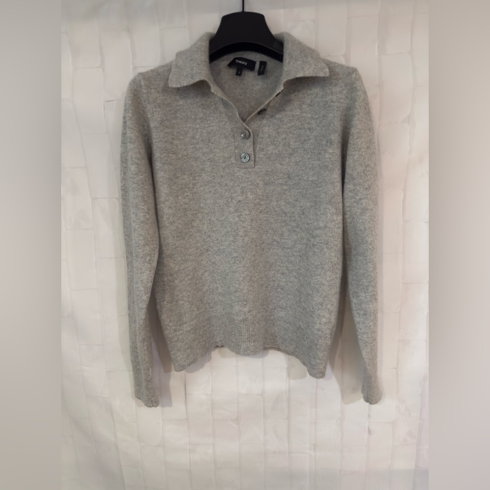 Theory Women's Light Gray Polo Collar Sweater